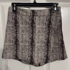 Entro Snake Print Skort Size S